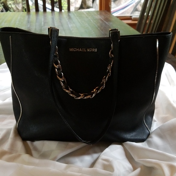 Michael Kors Handbags - Michael Kors black shoulder bag
